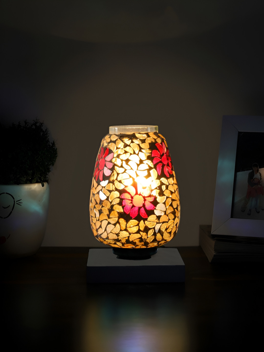 Aura Grey & Pink Glass Textured Cylinder Shaped Table Lamp With Base