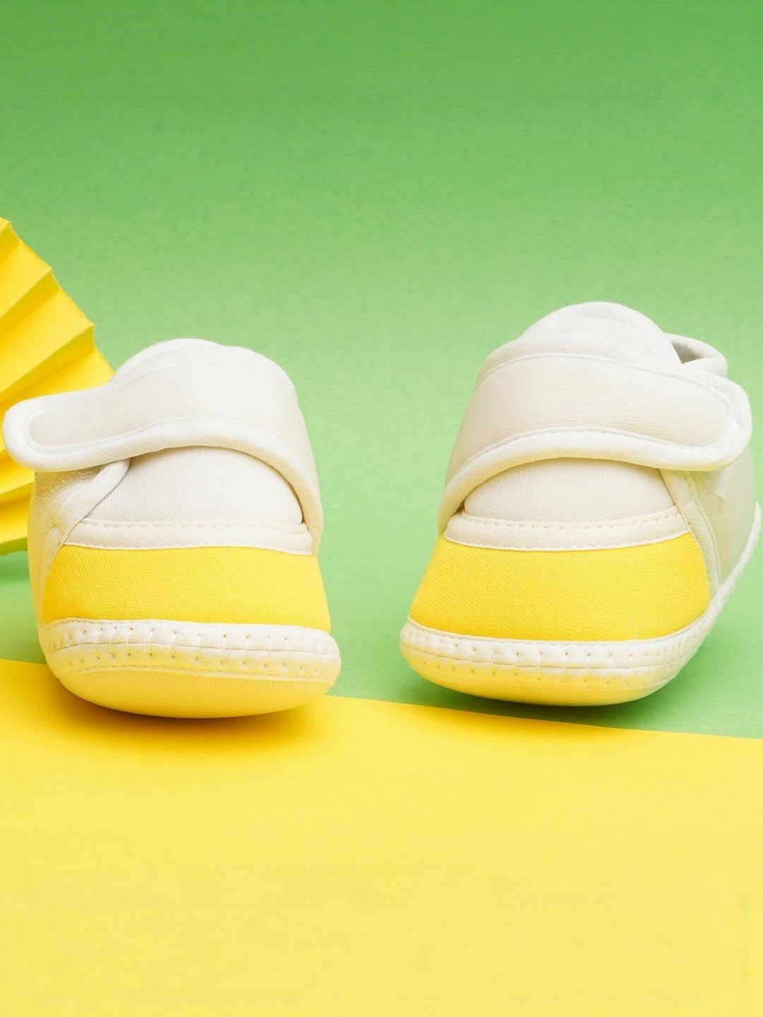 NESKA MODA Kids Cotton Pre-Walker Velcro Plain Booties