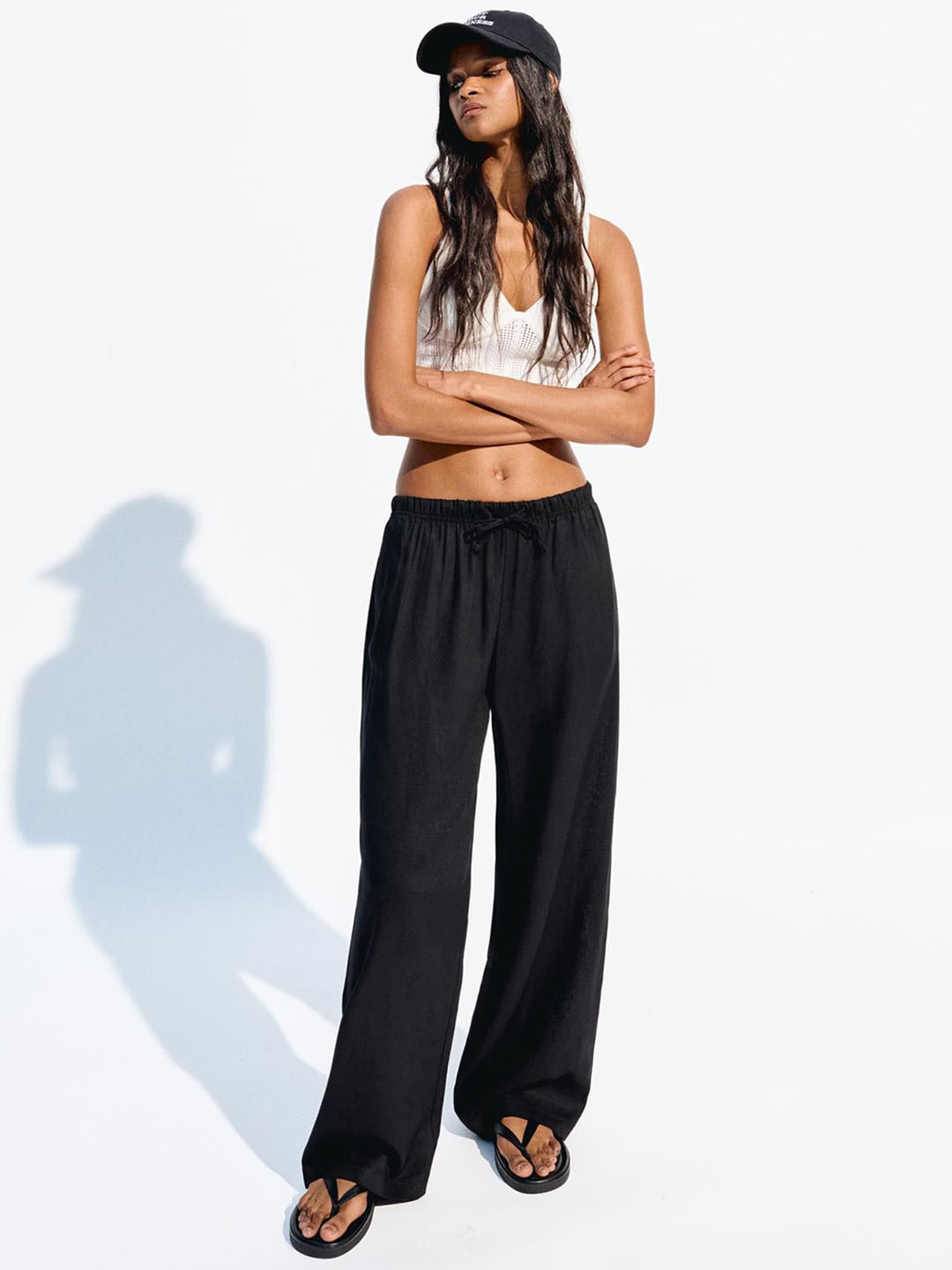 Bershka Linen Blend Trousers With An Elasticated Waistband