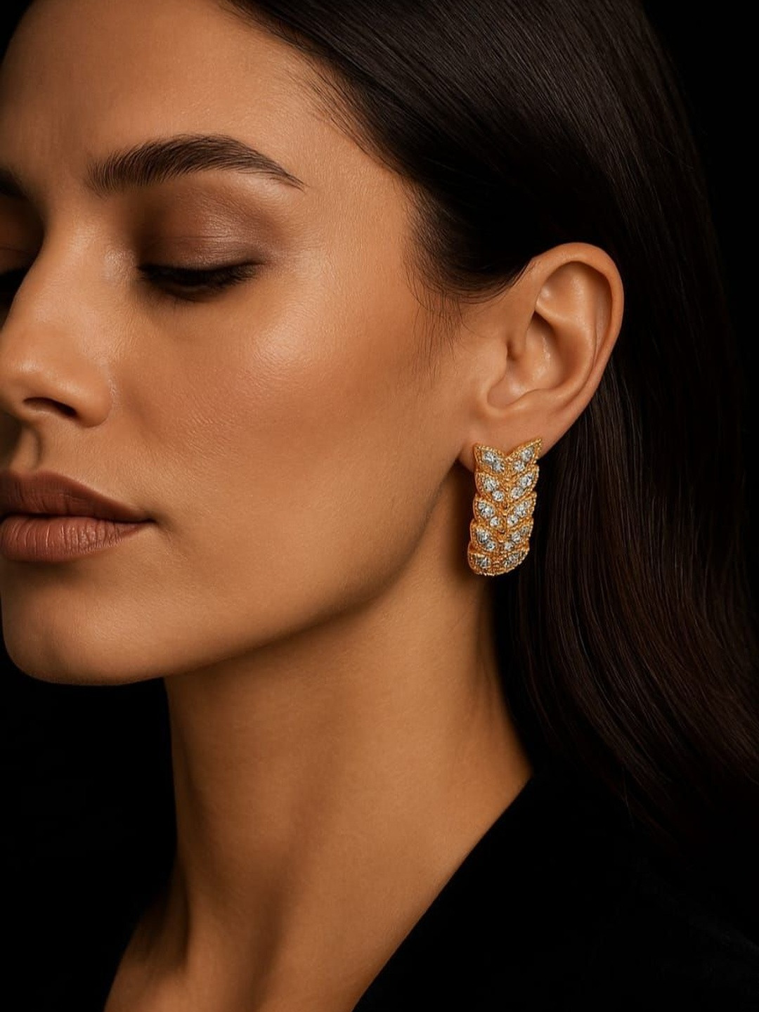 NEW AMBAJI ART JEWELLERY Women Leaf Shaped Rose Gold-Plated Studs Earrings