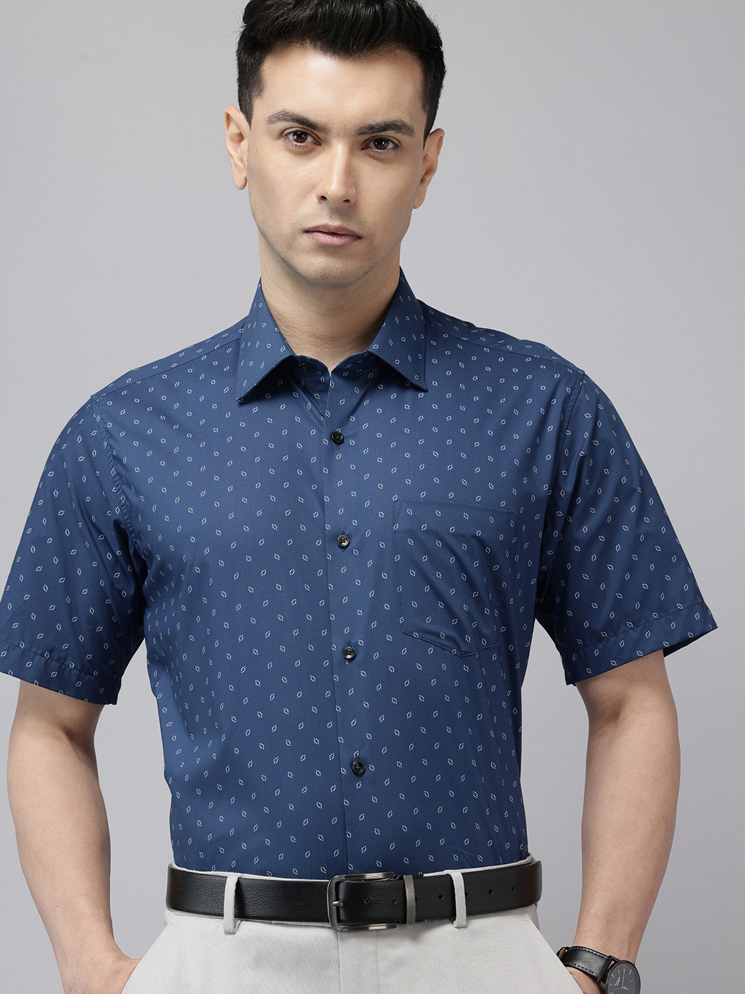Van Heusen Pure Cotton Printed Custom Fit Party Shirt