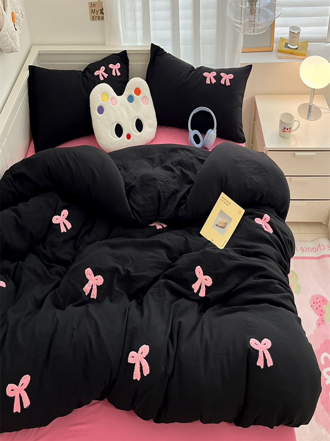 JC HOME Pink & Black 4 Pieces Double King Regular Bedding Set