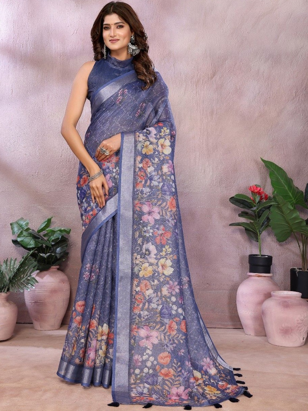 Jinesh corporation Floral Printed Woven Design Saree