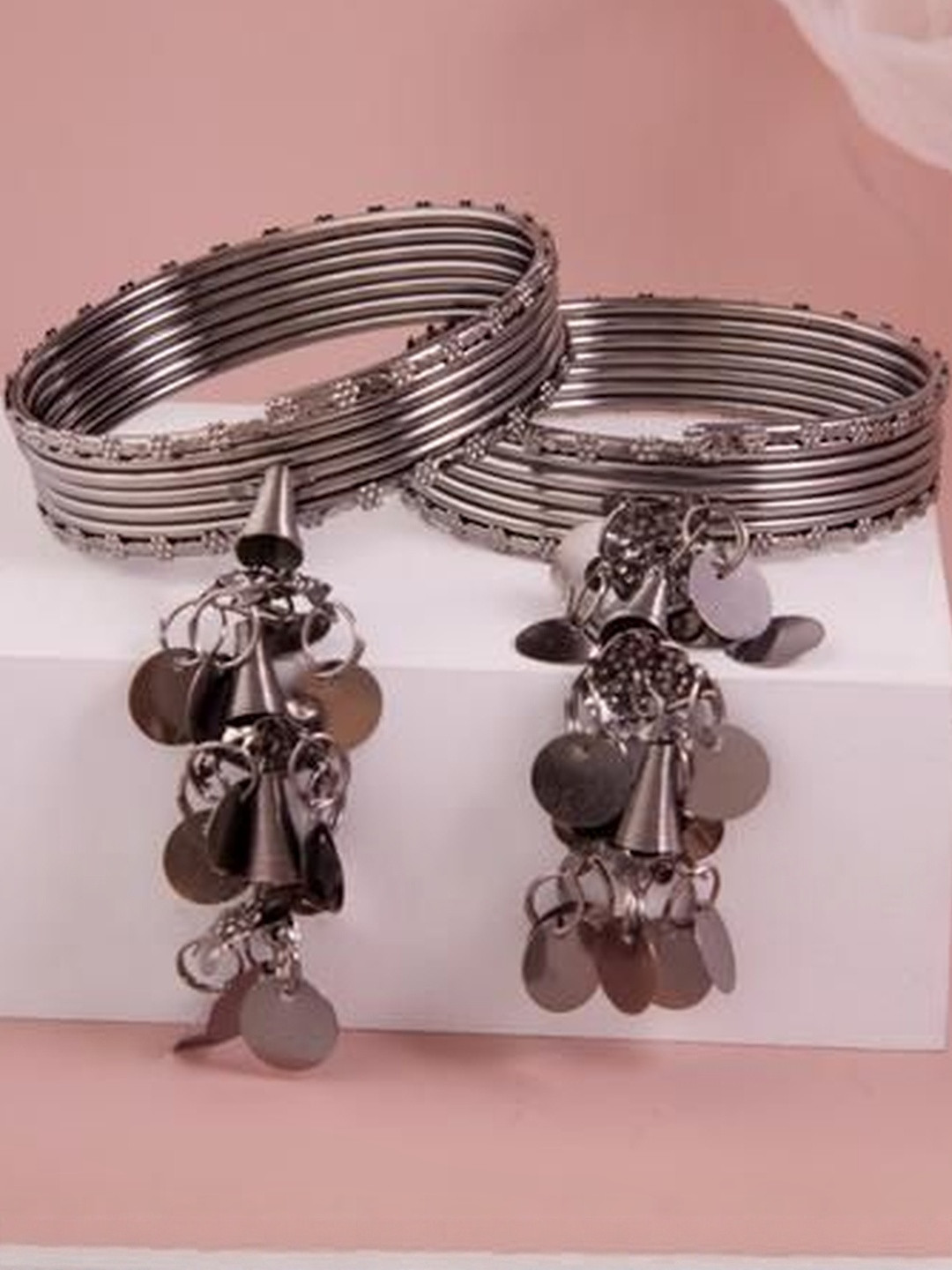 Honbon Set Of 2 Wire Kangan Tassel