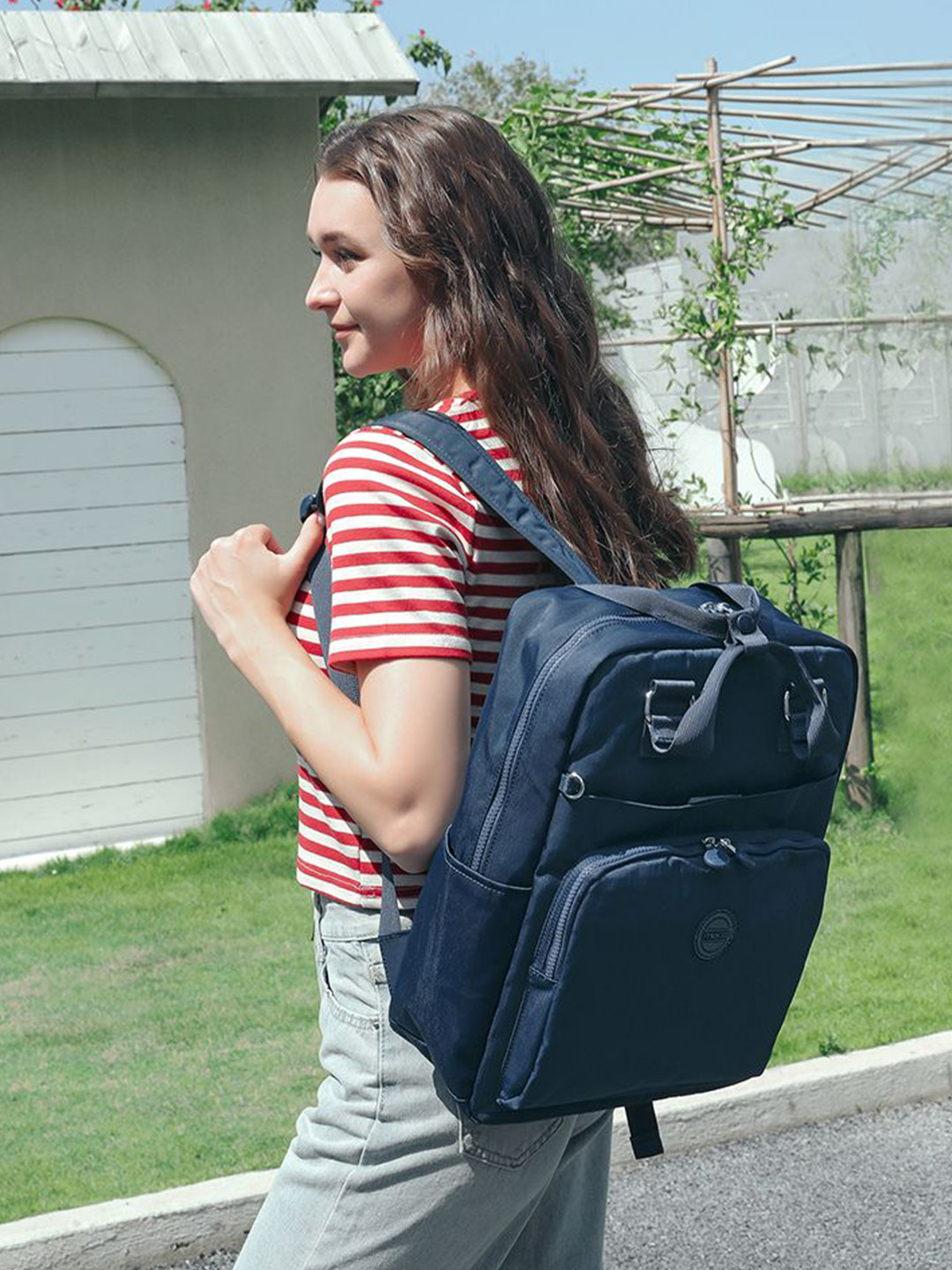 MOCA Women Medium Ergonomic Padded Backpack With Zip Pocket