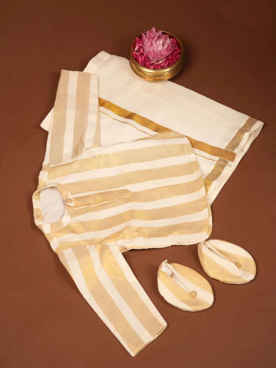 DISHA CREATIONZ Boys Striped Regular Pure Cotton Kurta And Mundu with Booties