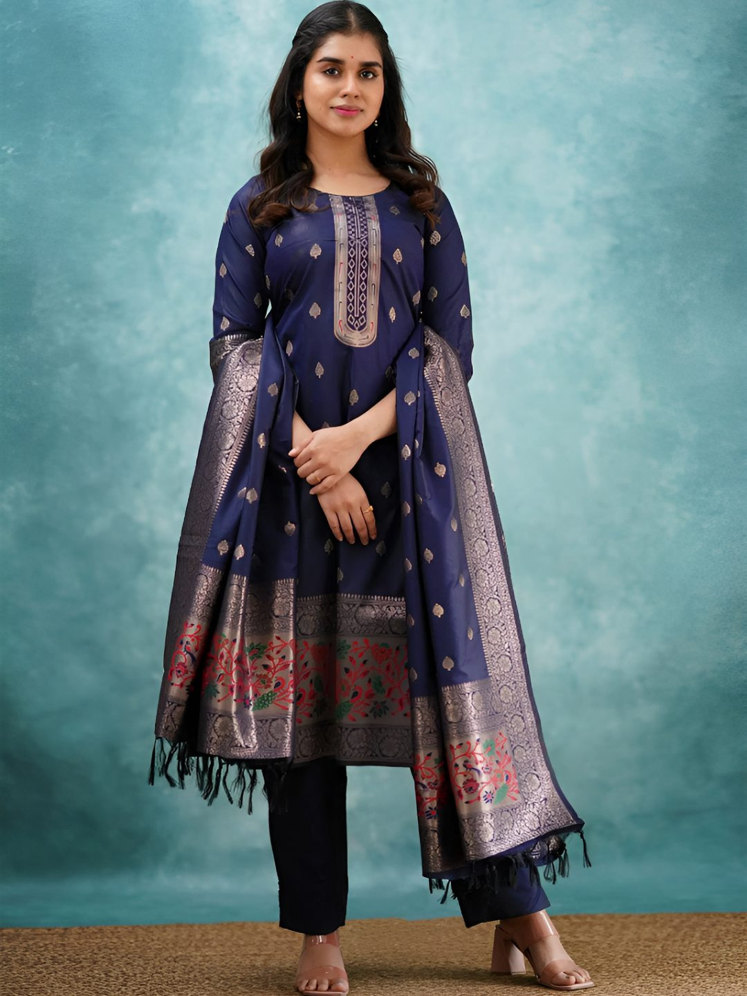AG TEXTILE Woven Design Round Neck Straight Kurta With Trousers & Dupatta