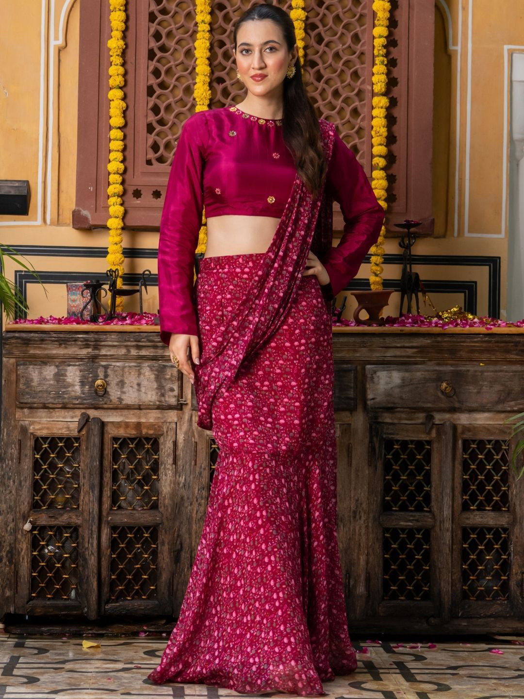 HOUSE OF JAMOTI Floral Printed Organza Pre Drape Saree