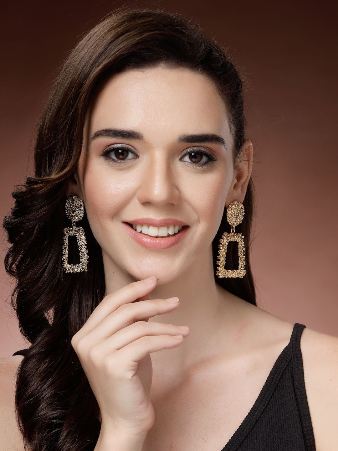 Scintillare By Sukkhi Gold Plated Crystals Studded Square Shaped Drop Earrings