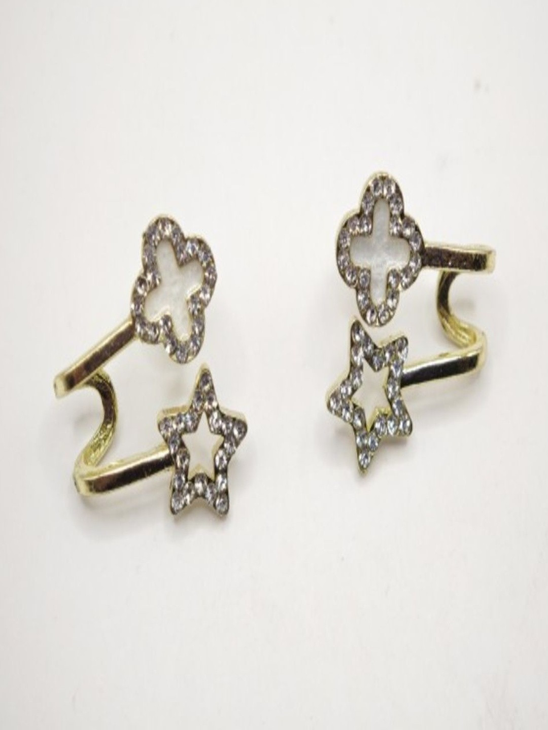 SAPRAA TRENDS Women Double layered Star Shaped Studs Earrings