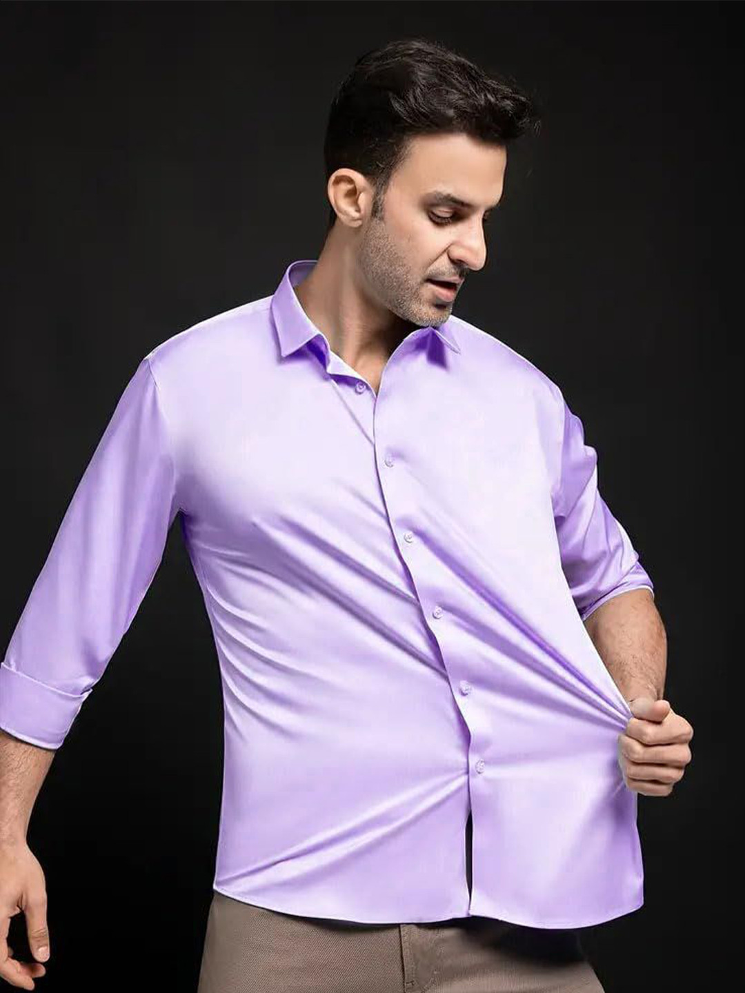 INDOPRIMO Men Solid Spread Collar Satin Casual Shirt