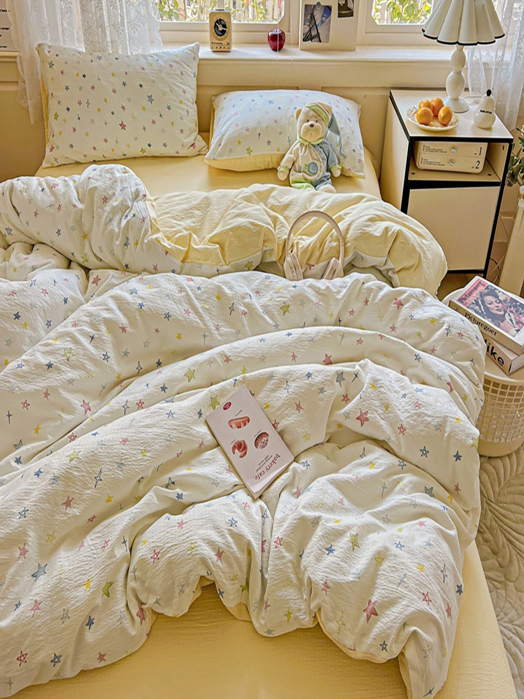 JC HOME Yellow & White 4 Pieces Double Extra Large Regular Bedding Set