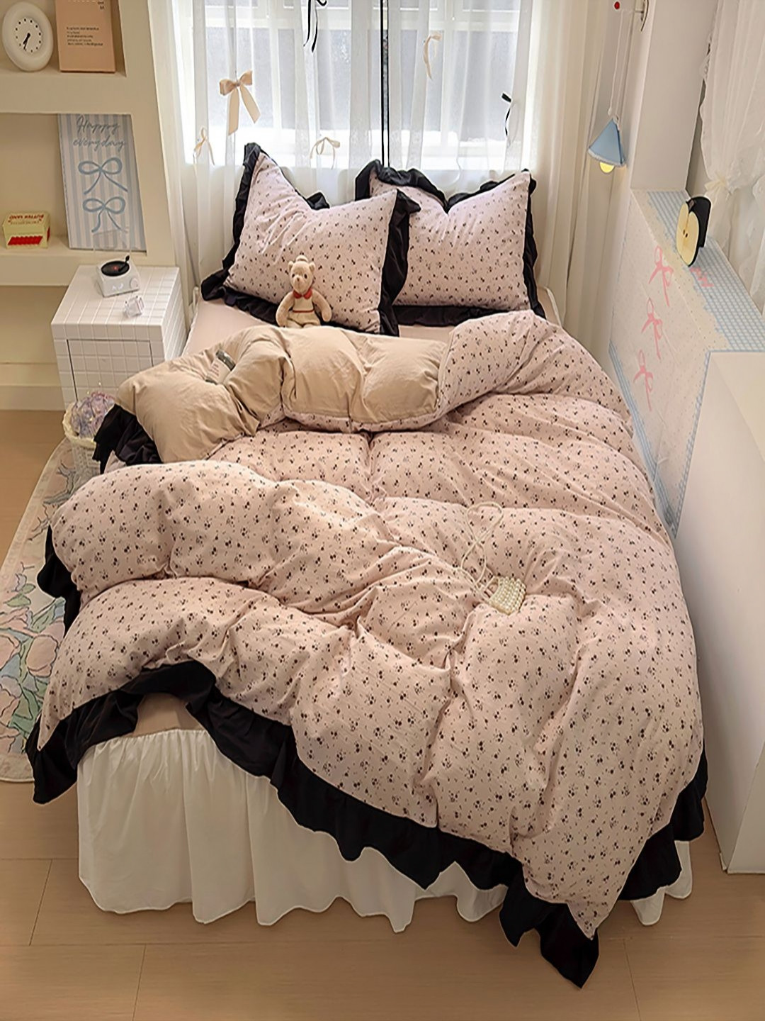 JC HOME Khaki & Pink Printed 4 Pieces Double Queen Bedding Set