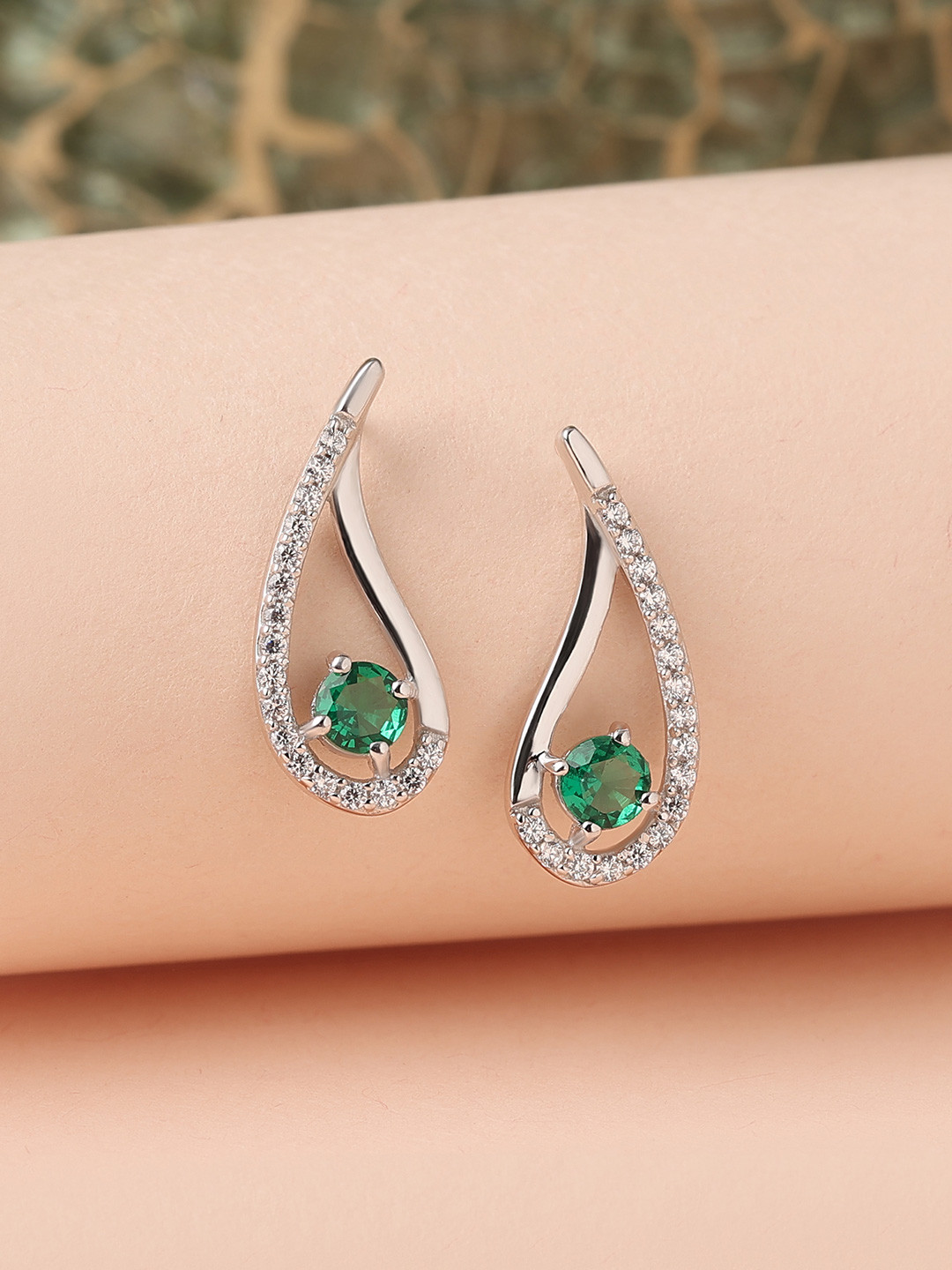 Ornate Jewels 925 Silver Green Emerald Pear-fect Twisted Earring