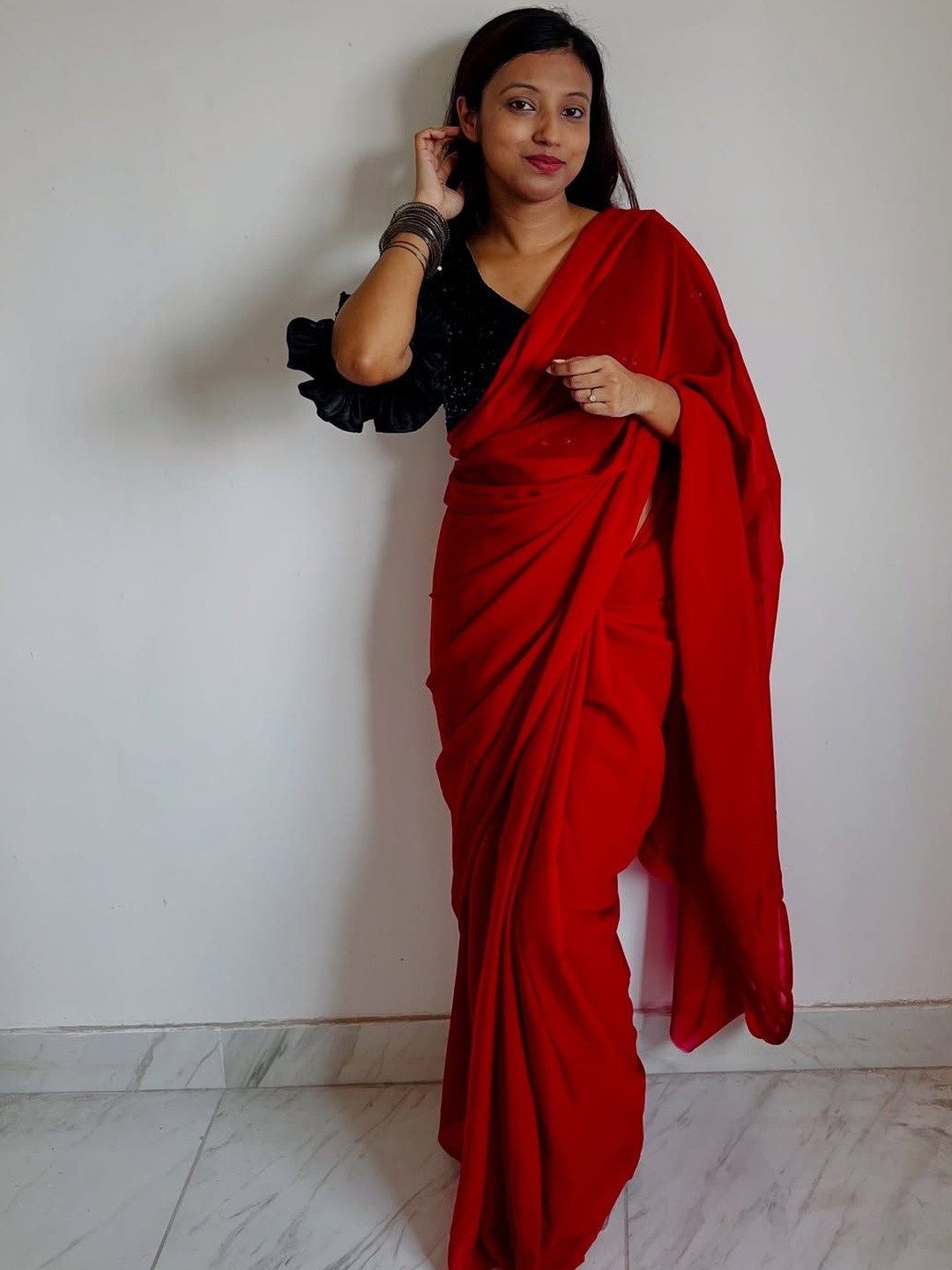 Moda Rapido Women Red Solid Plain Georgette Saree With Blouse Piece