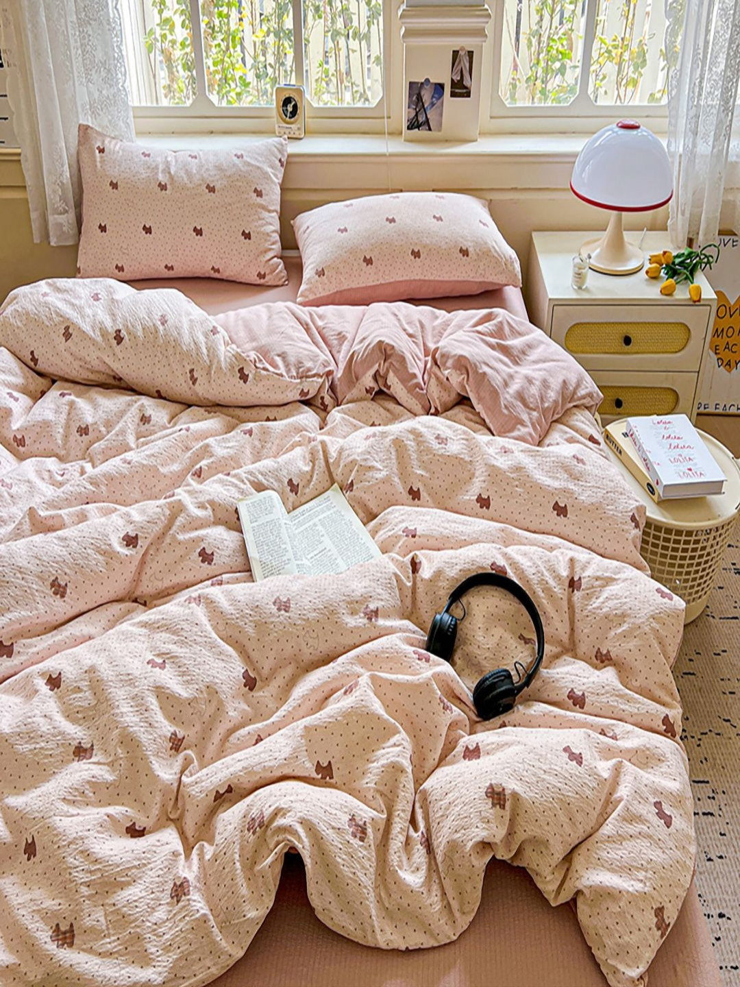 JC HOME Pink Self Design Polycotton 4 Piece Double Extra Large Regular Bedding Set