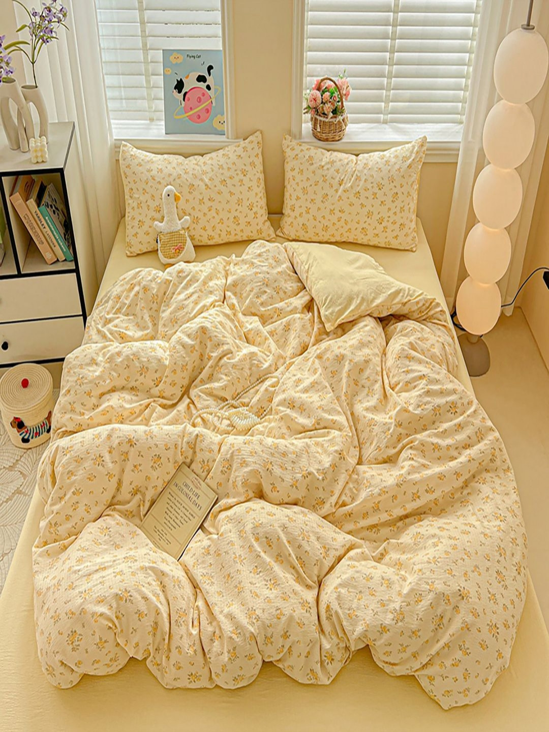 JC HOME Yellow & Green 4 Pieces Floral Printed Double Queen Bedding Set With Quilt