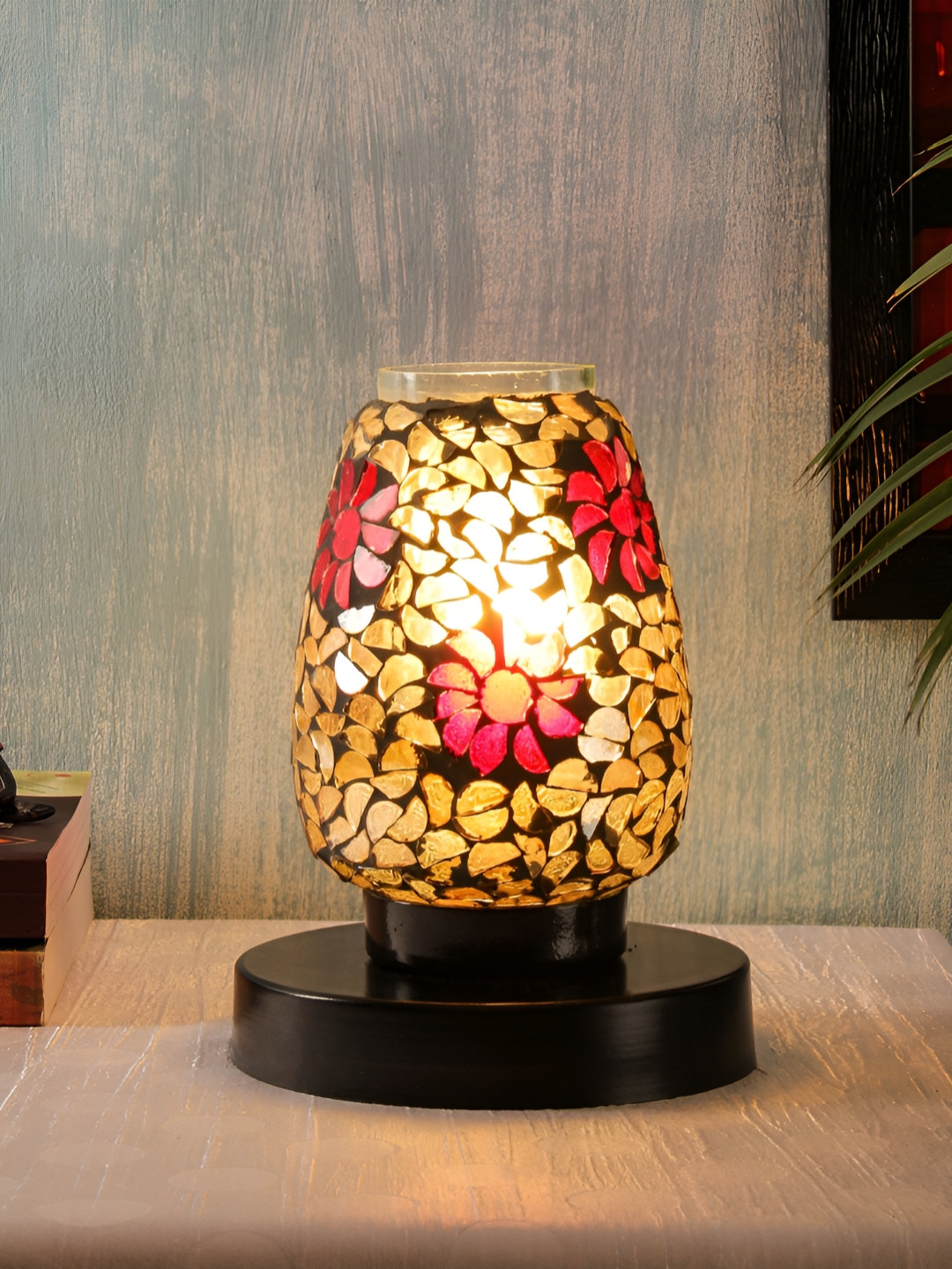 Aura Red & Gold Toned Textured Bell Shaped Glass Table Lamp with Wooden Base
