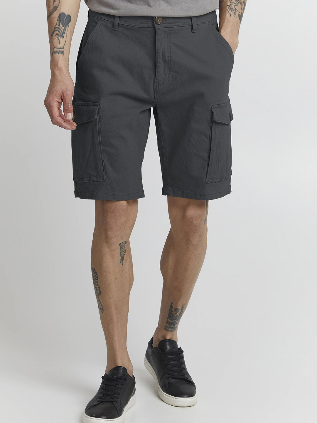 Mast & Harbour Men Regular Fit Flat-Front Cargo Shorts
