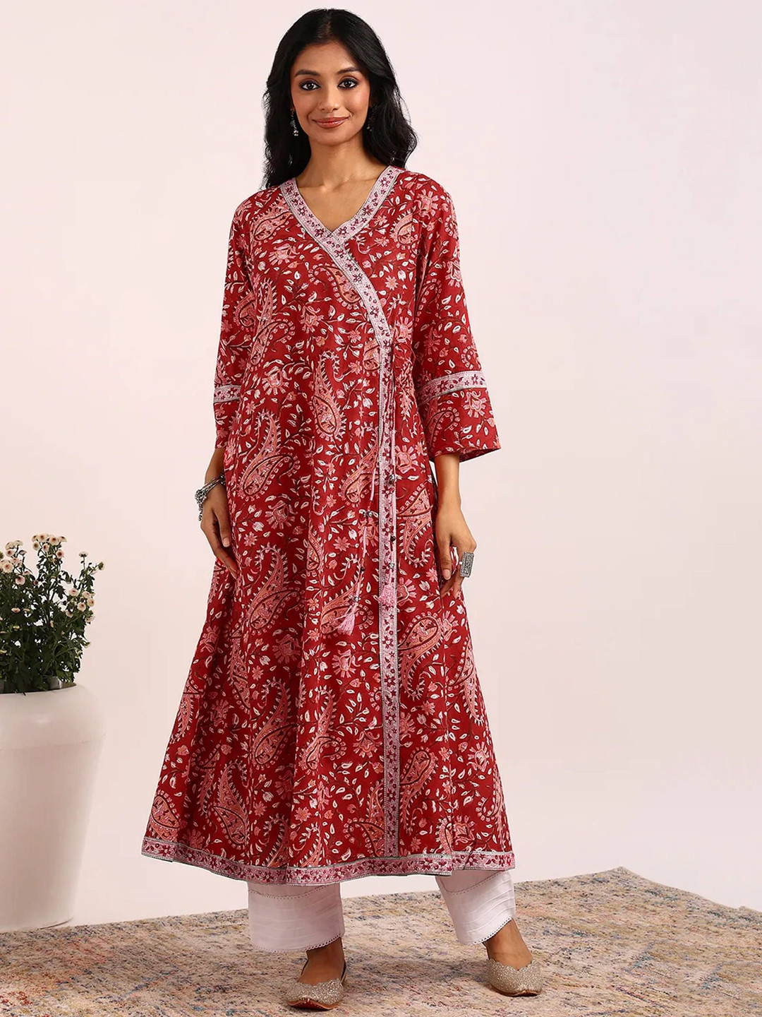 Tahiliya Women Red-Pink Sanganeri Angrakha Cotton Kurta