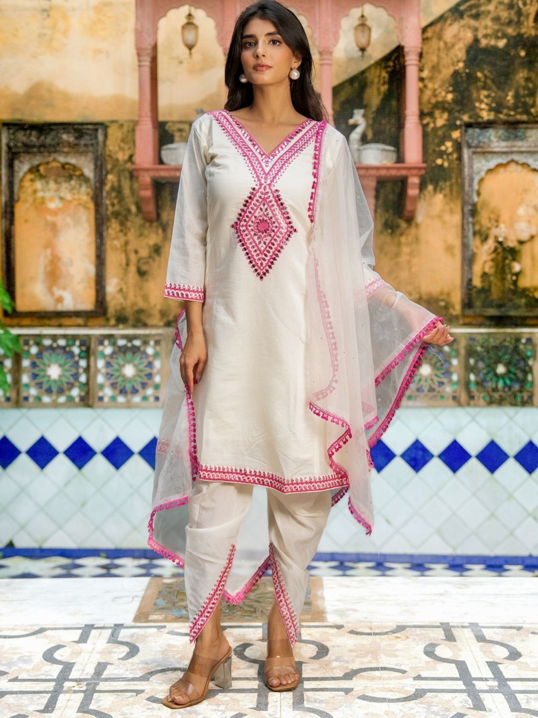 HOUSE OF JAMOTI Women Chandrika Pink Suit Set
