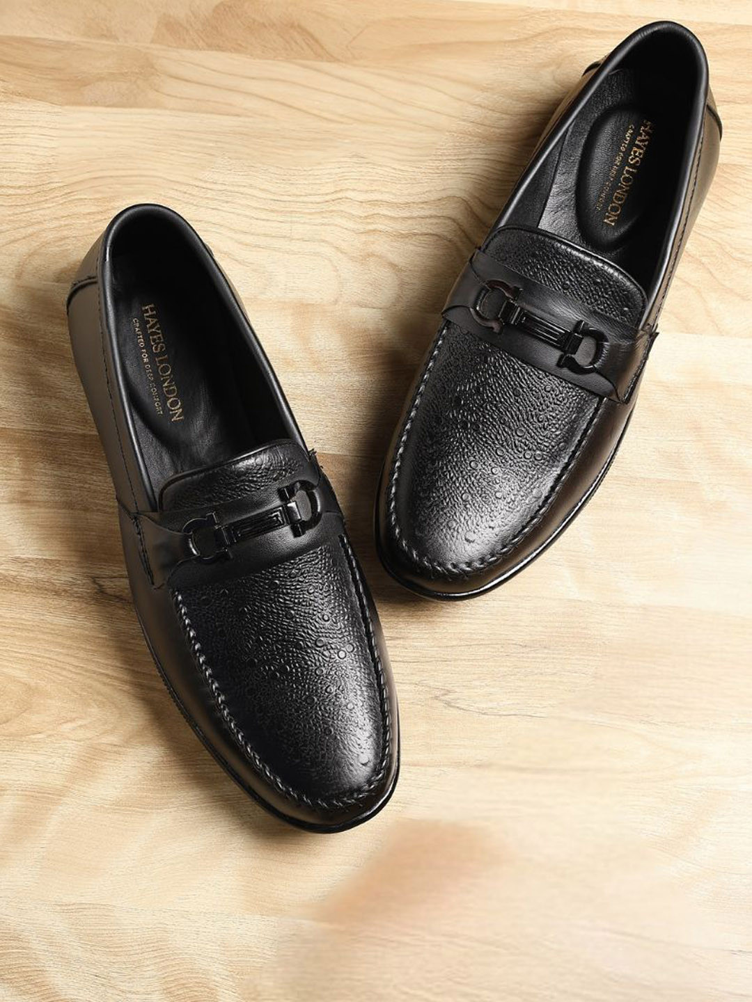 Hayes London Men Textured Slip-On Leather Formal Loafers