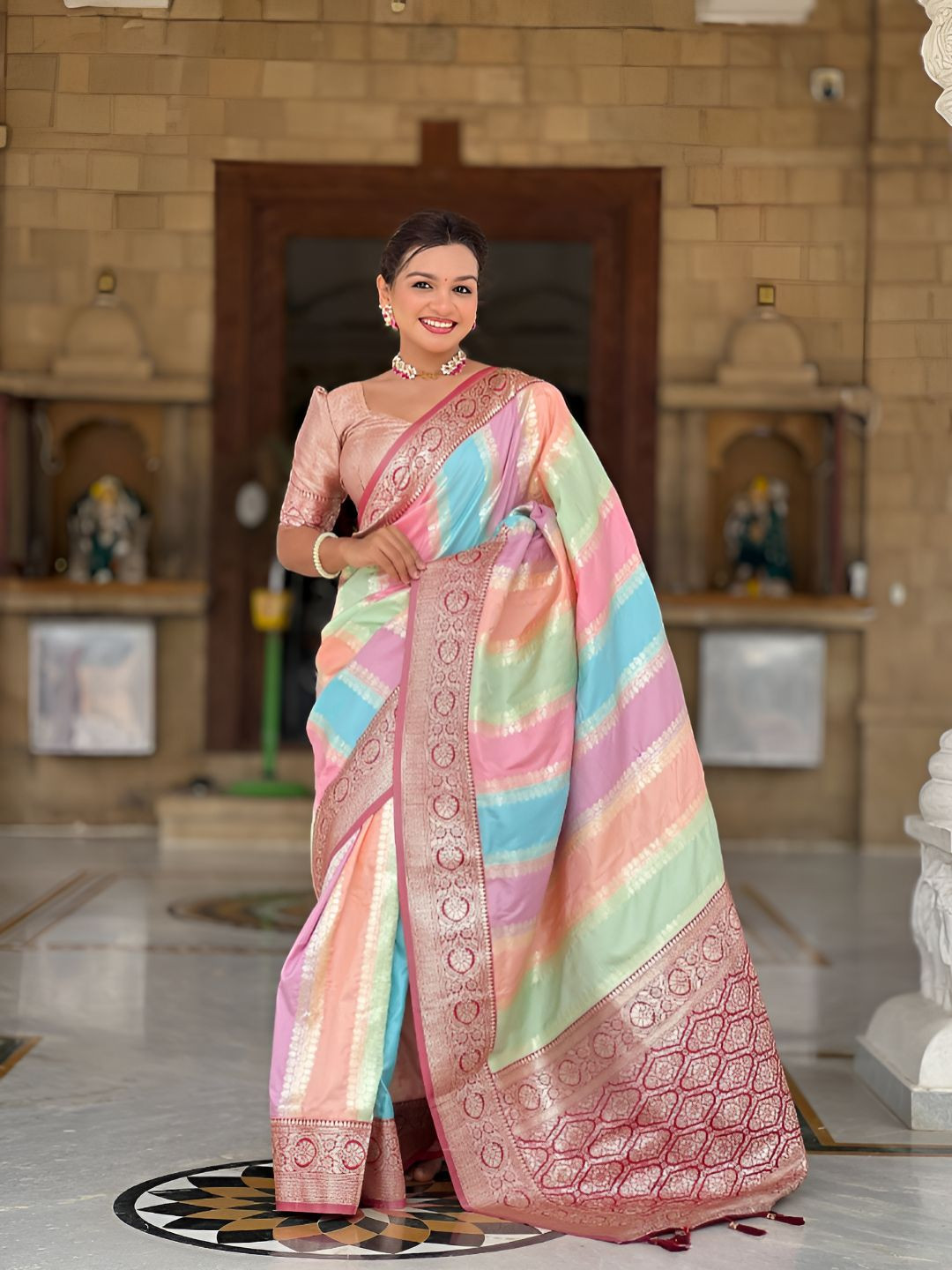 AVANTIKA FASHION Women Woven Design Zari Pastels Kanjeevaram Saree