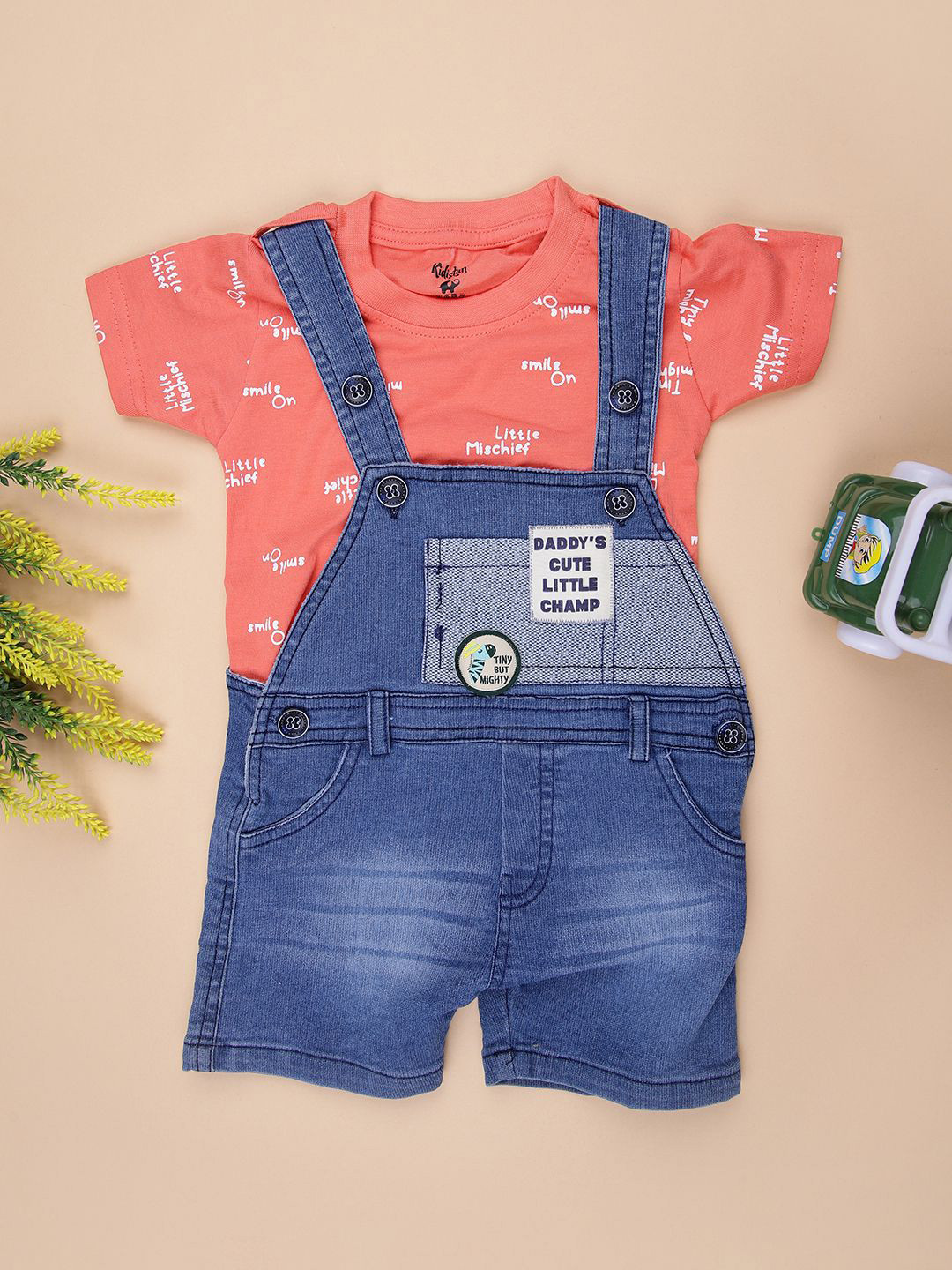 V-Mart Infant Boys Self-Design Round Neck T-Shirt With Denim Dungaree