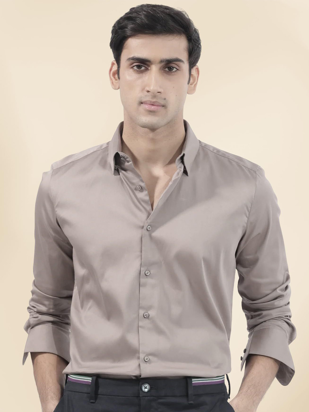 INDOPRIMO Men Solid Spread Collar Satin Formal Shirt
