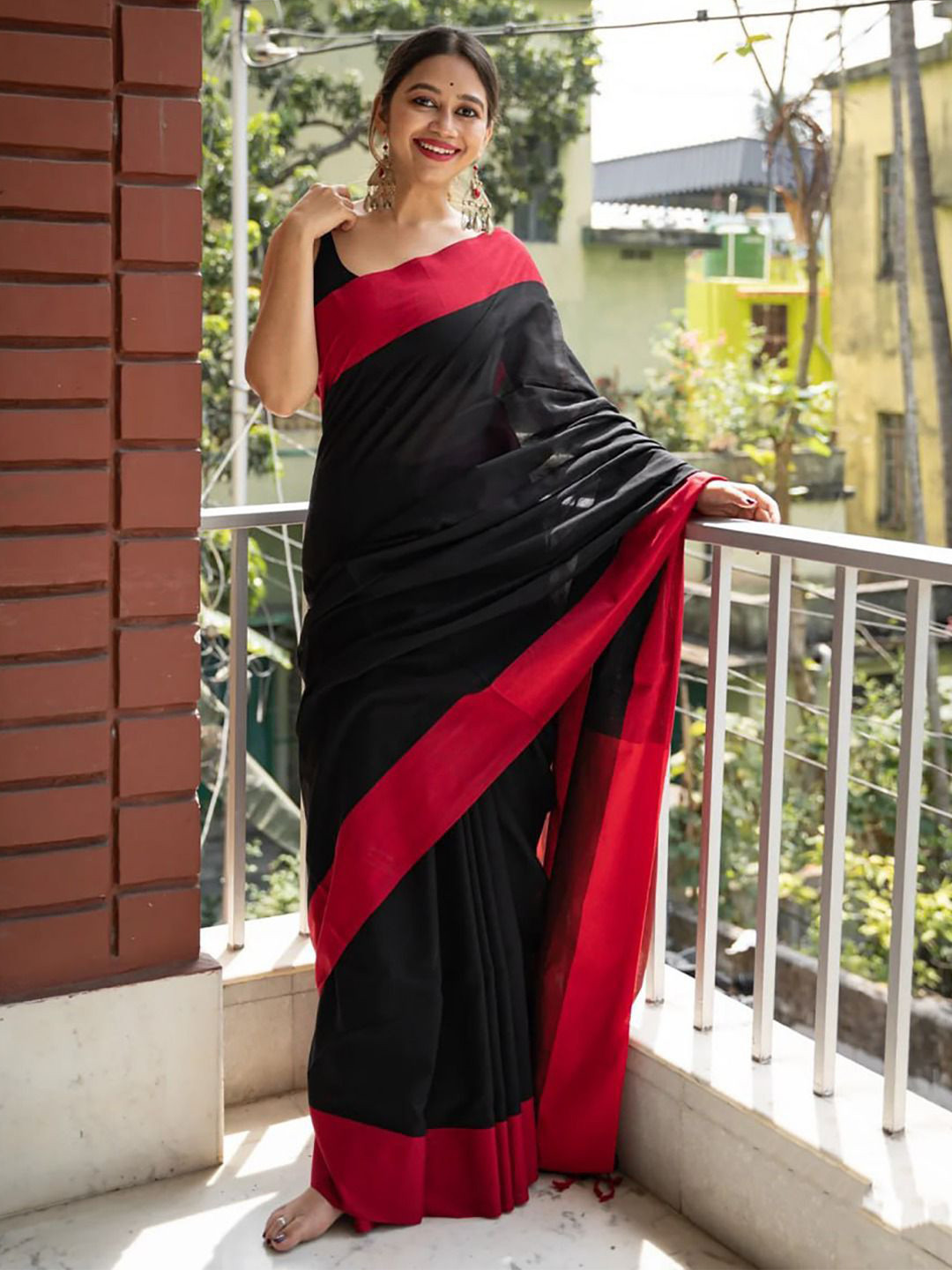 PHEASANT Solid Linen Saree