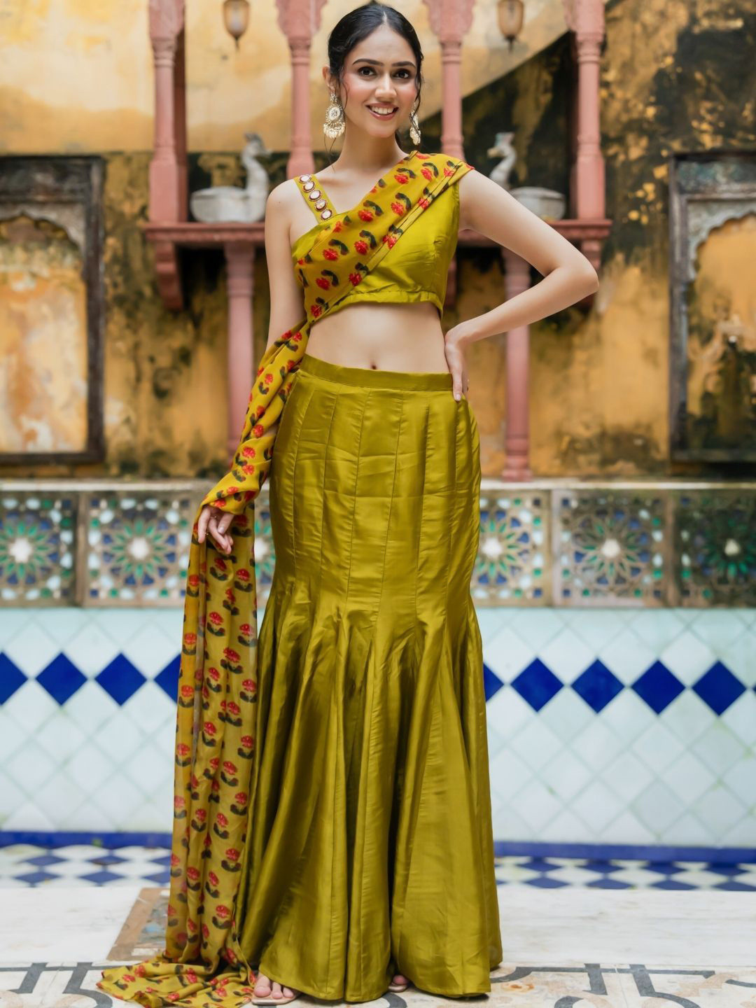 HOUSE OF JAMOTI Green Pre Drape Saree