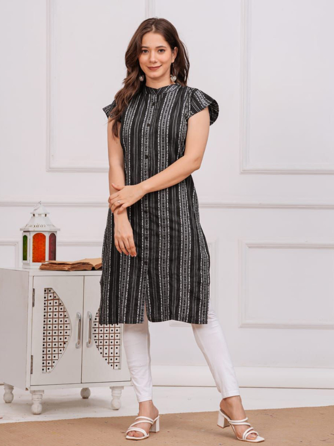 Beauty Woven Design Printed Straight Kurta