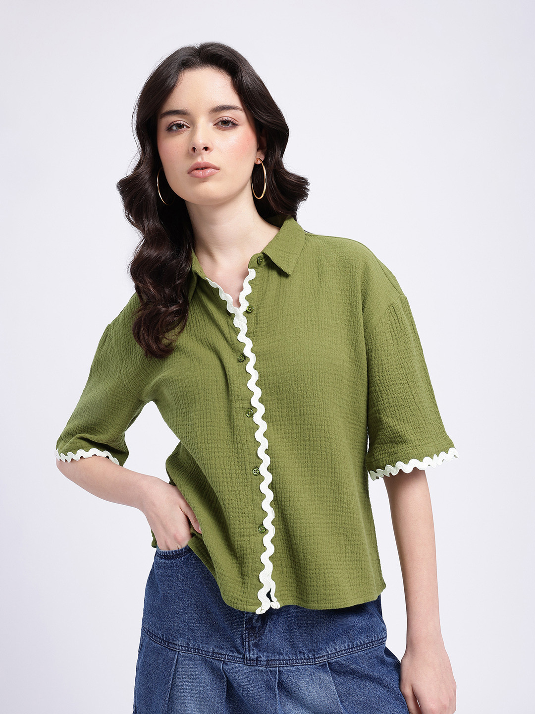 glitchez Contrast Scalloped Detail Textured Relaxed Fit Shirt