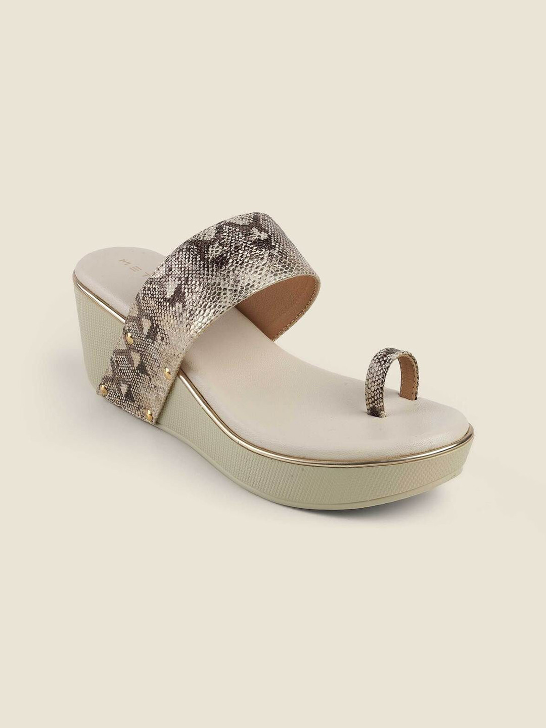 Metro Women Animal or Skin Print Textured Wedge Sandals