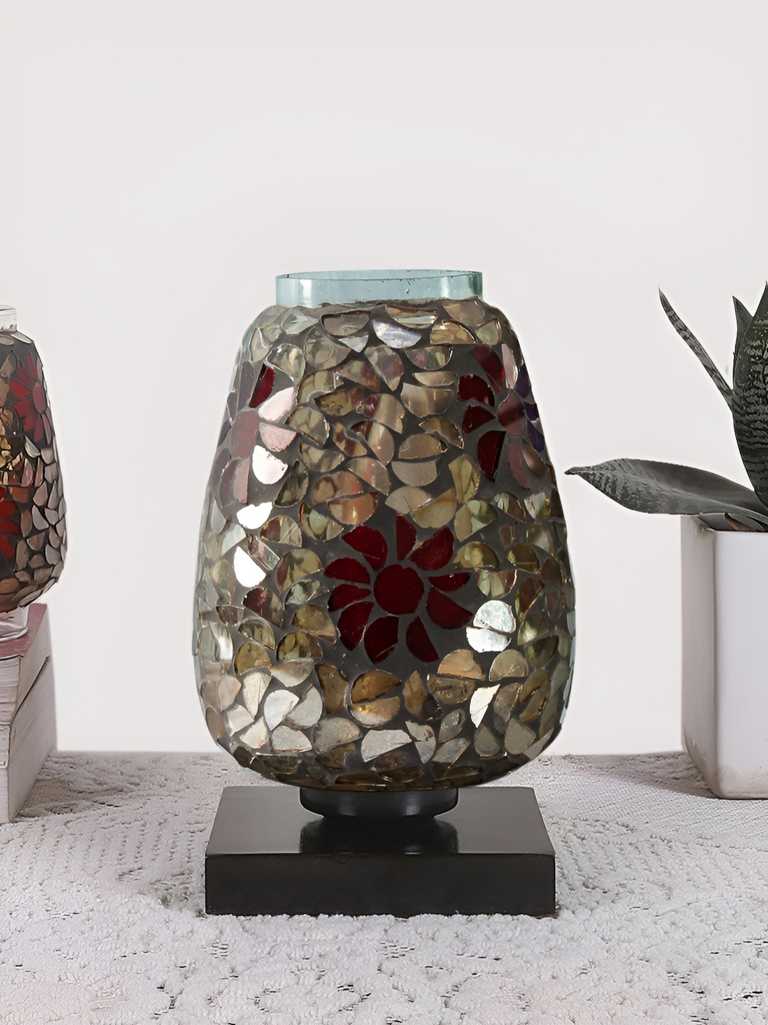 Aura Gold Toned & Pink Textured Glass Table Lamp With Base