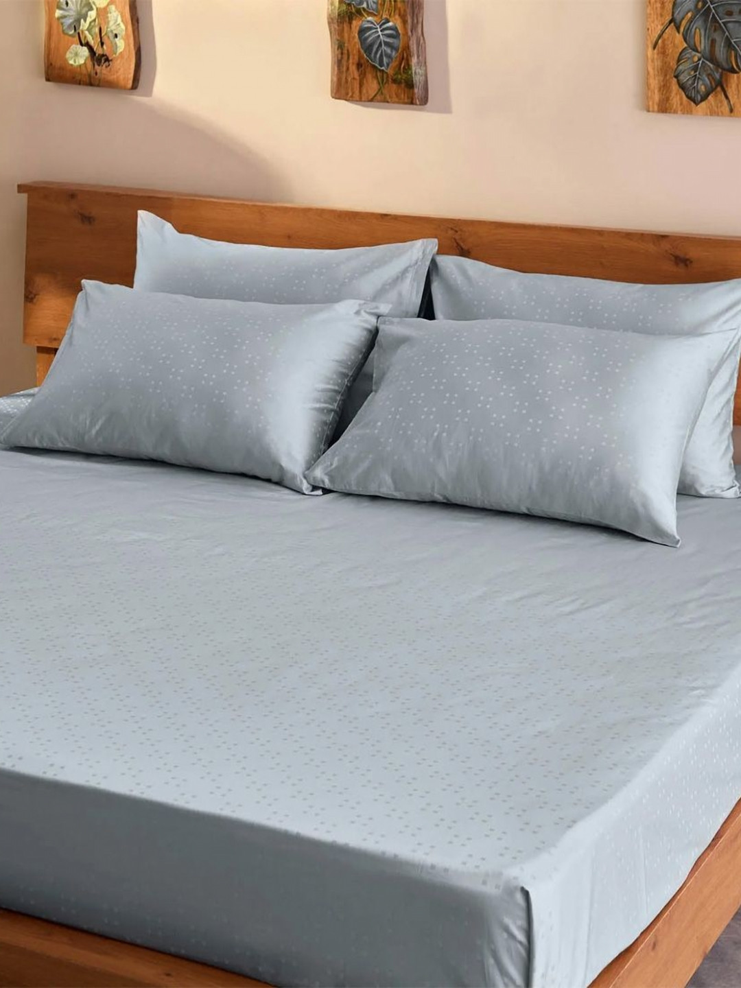 UNALOME Arctic Blue & White Printed 300 TC Queen Bedsheet Set 90 cm x 1.02 m