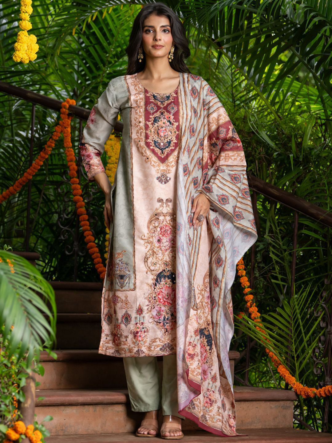 HOUSE OF JAMOTI Women Neo Green Mirror Work Kurta Set