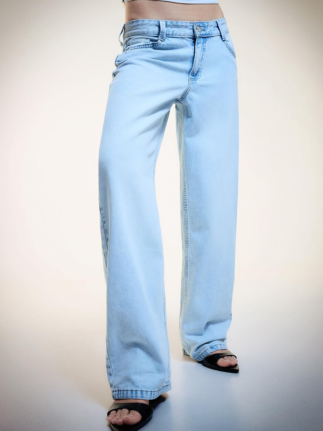 Bershka Women High-Rise Baggy Barrel Jeans