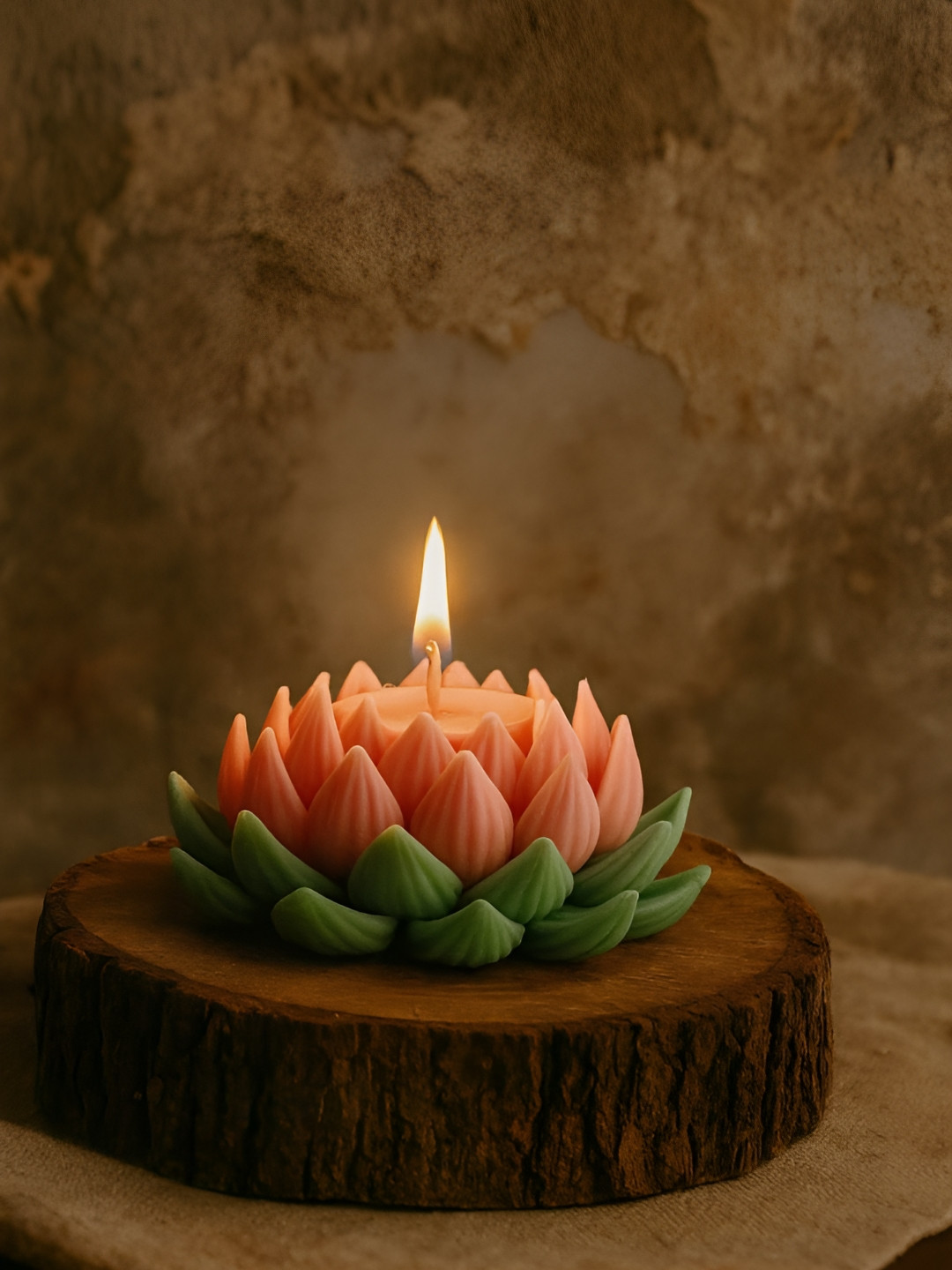RANDOM Pink & Green Lotus Shaped Bouquet Fragrant Soy Wax Candle