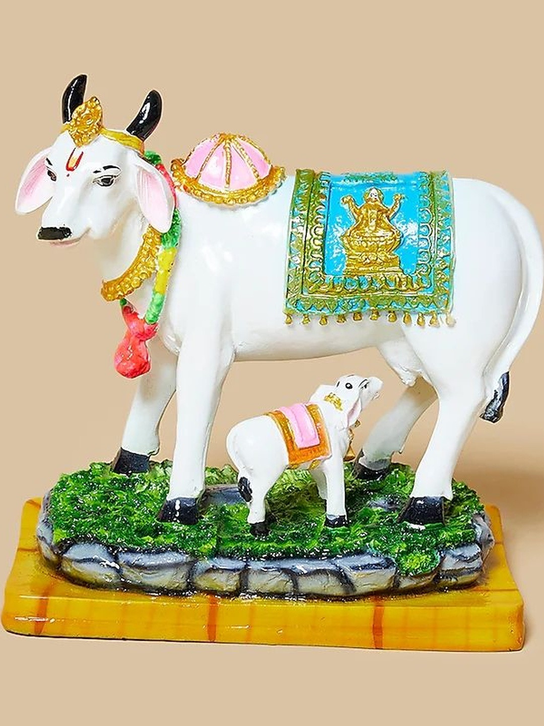 HOME DECOR BY ADITI Multicoloured Fibre Nandi Idol Showpiece