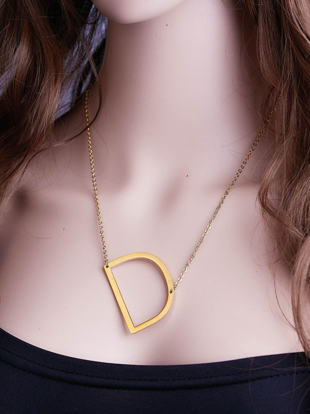 Arzonai Women Gold-Toned D Letter Necklace