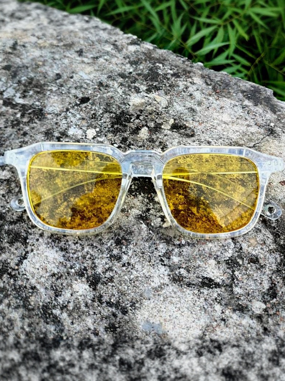Arzonai Yellow Lens & White Sunglasses with UV Protected