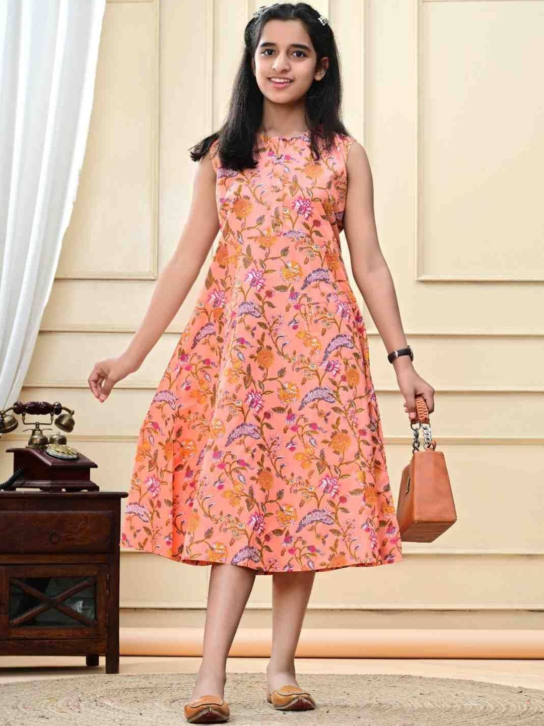 DMP EXPORT Girls Floral Printed Handloom Kurta