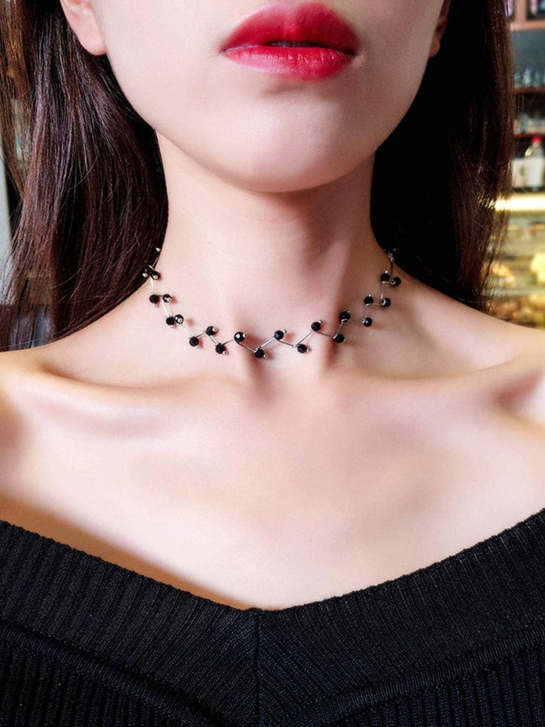 Arzonai Gold-Plated Black Beads Choker Necklace