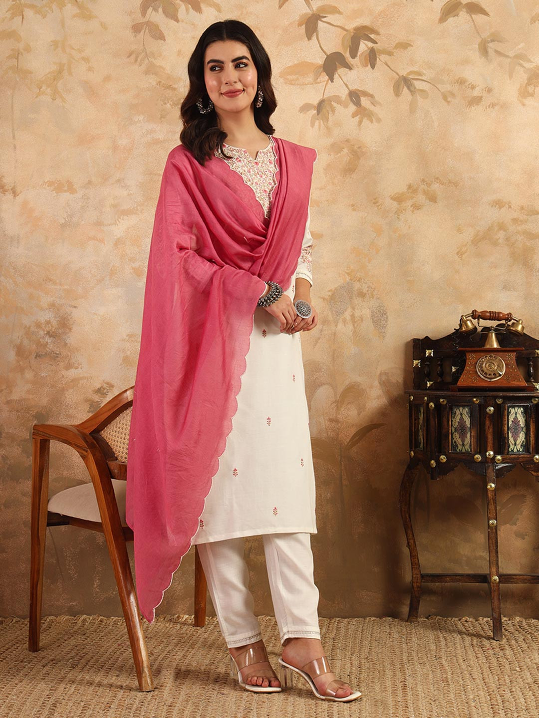 ARADHNA Embroidered Thread Work Notched Neck Straight Kurta With Trouser And Dupatta