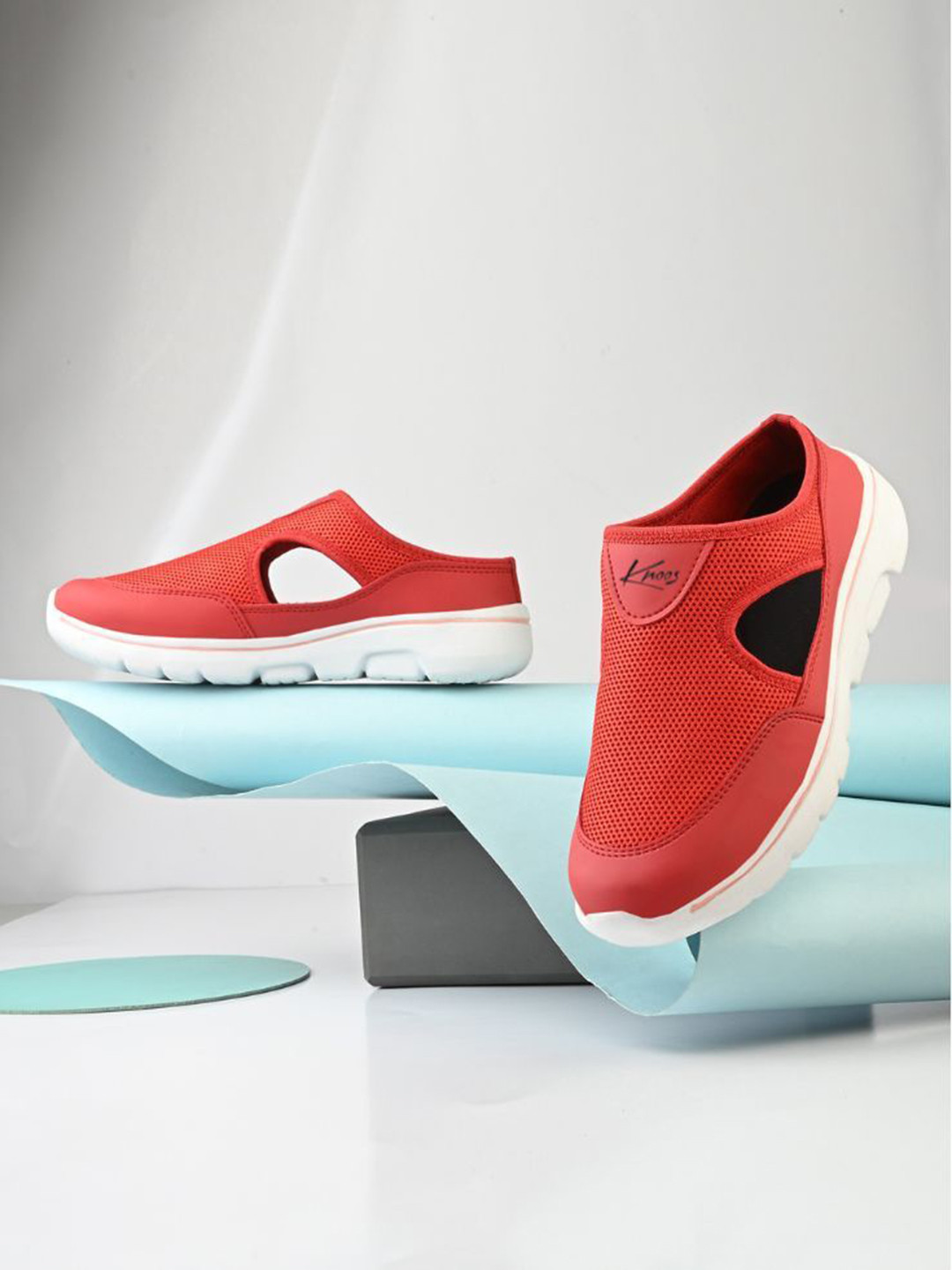 knoos Women Air Flex Woven Design Lightweight Slip-On Sneakers