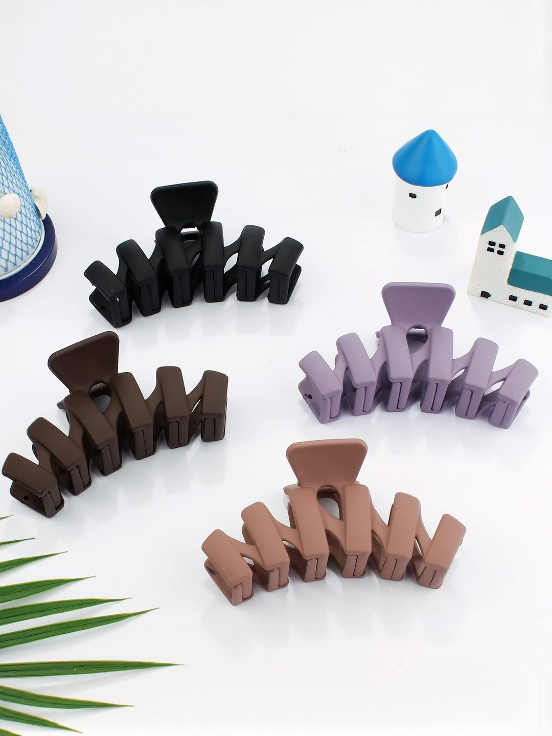 DIVASTRI Women Set of 4 Assorted Matte Finish Wave Design Claw Clip