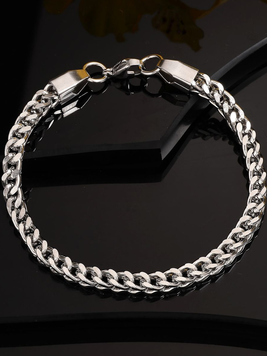 Scintillare By Sukkhi Men Stainless Steel Rhodium-Plated Link Bracelet