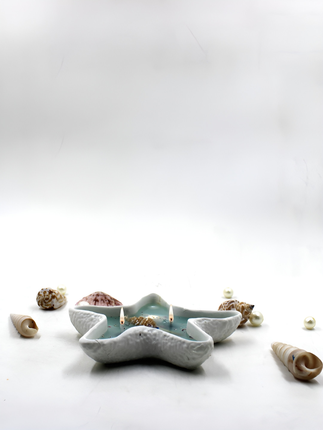 RANDOM Grey & Blue Ceramic Star Fish Shell & Pearl Ocean Breeze-Fragrant Soy Wax Candle