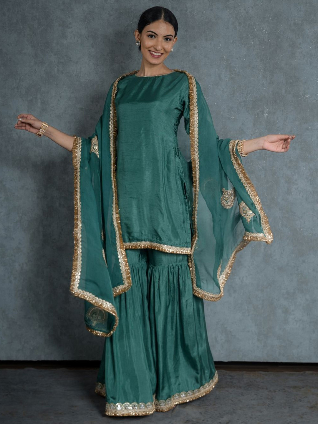 SHOP GULMOHAR Women Solid Kurti with Sharara & Dupatta